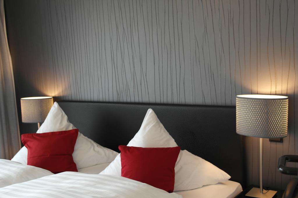 Hotel Blauer Fasan Висмор Екстериор снимка